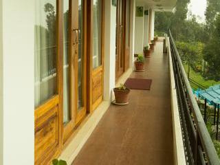 Mount N Mist Hotel Nainital Zewnętrze zdjęcie